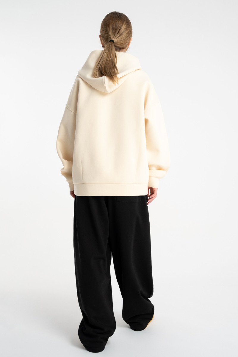 Czarne spodnie dresowe o kroju BARREL bez nadruków