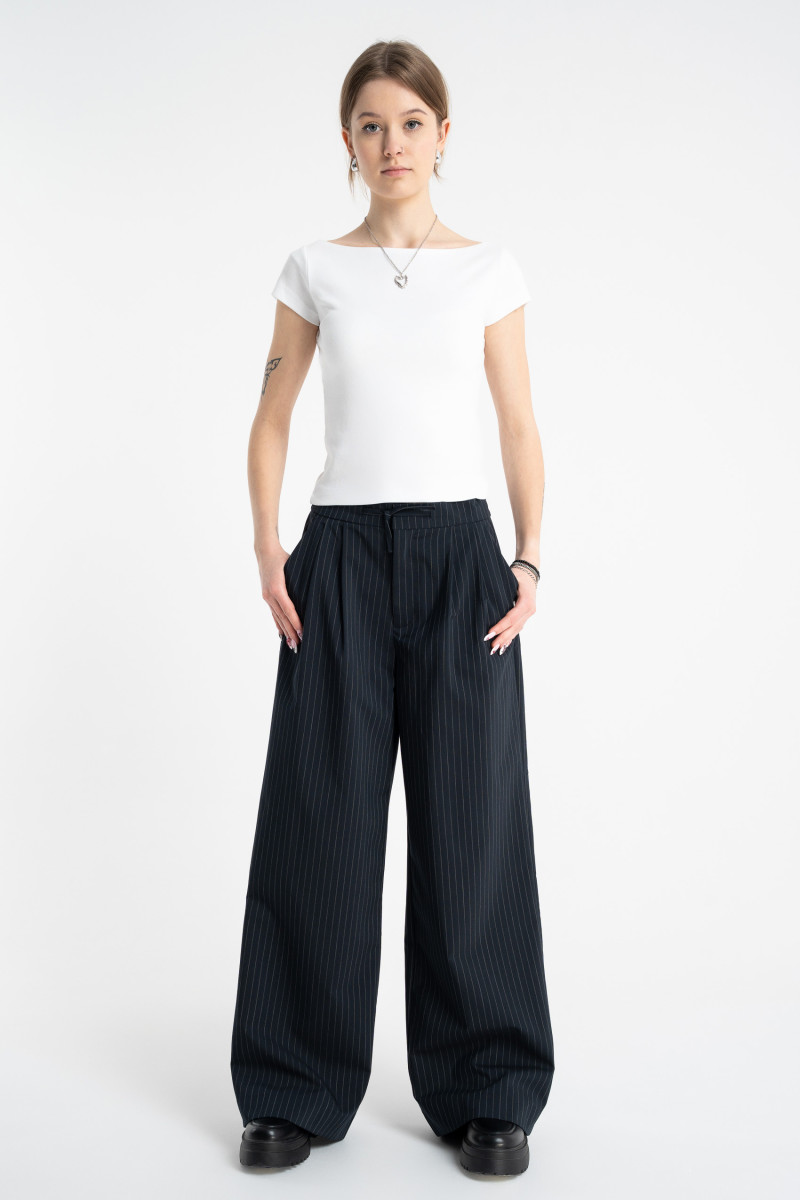 Granatowe eleganckie spodnie WIDE LEG w prążki, granatowy