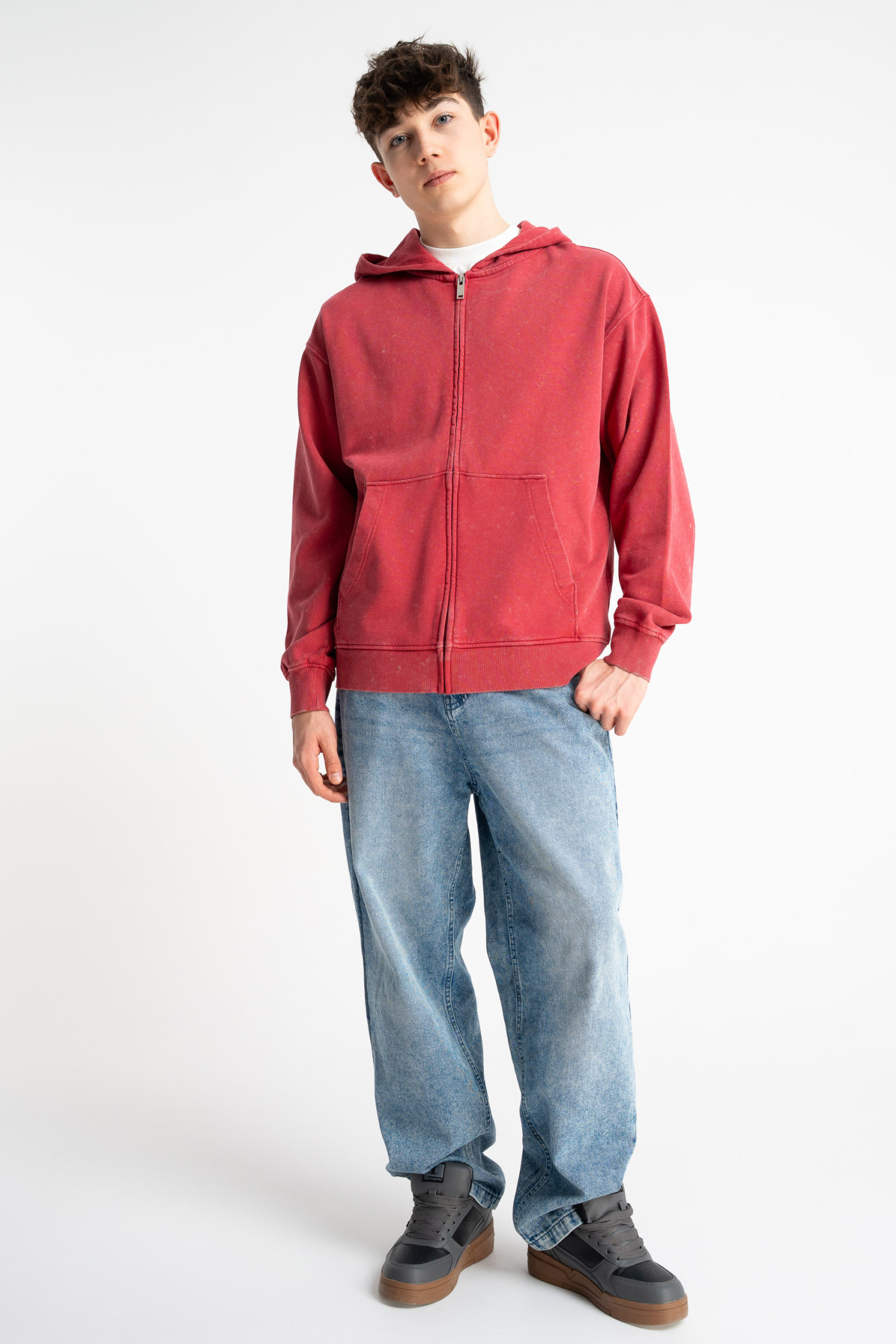 Czerwona bluza REGULAR z autorską grafiką z tyłu