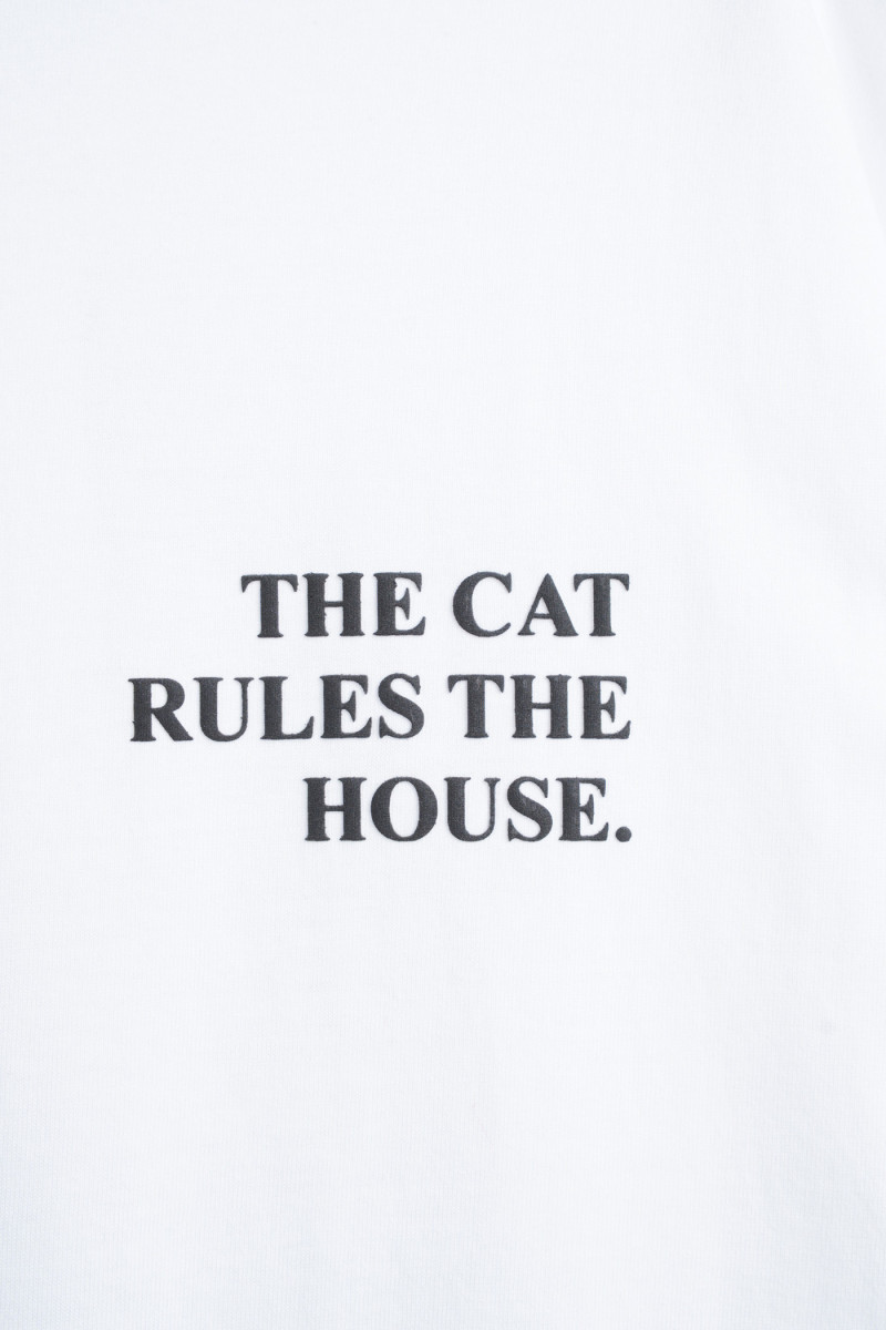 Biały t-shirt OVERSIZE z autorską grafika z tyłu