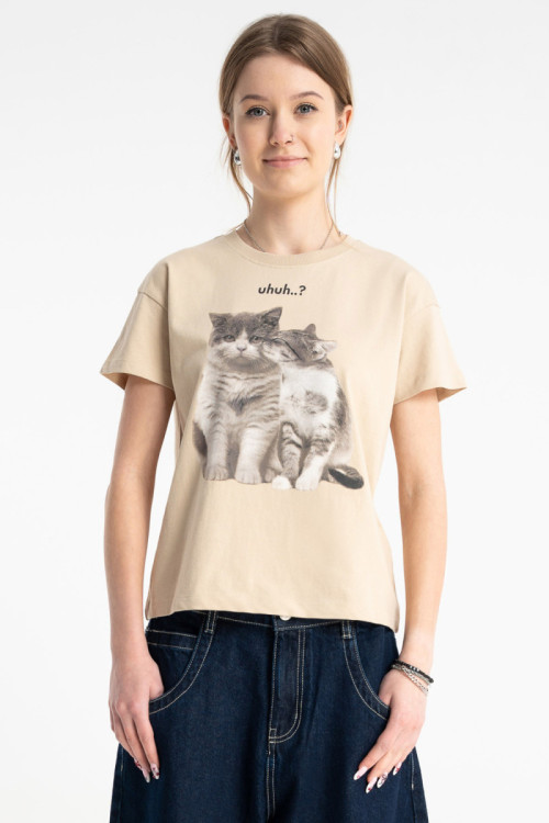 Beżowy t-shirt REGULAR z autorską grafika z tyłu