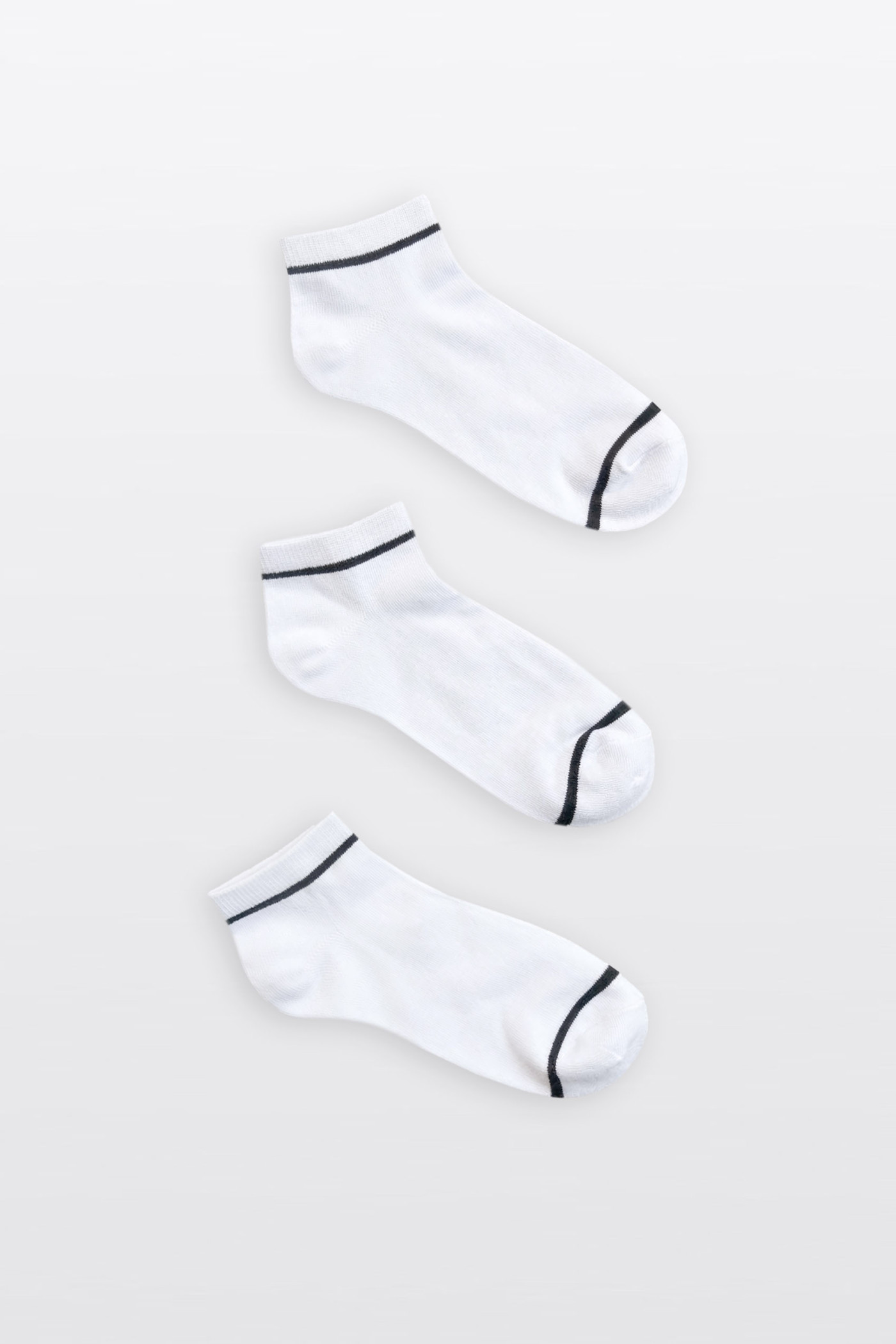 Białe skarpety z kontrastowymi paskami 3-PAK