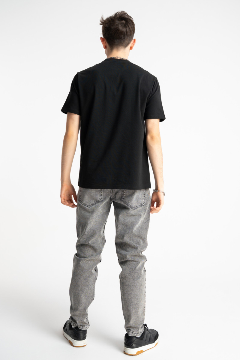 Czarny t-shirt REGULAR bez nadruków