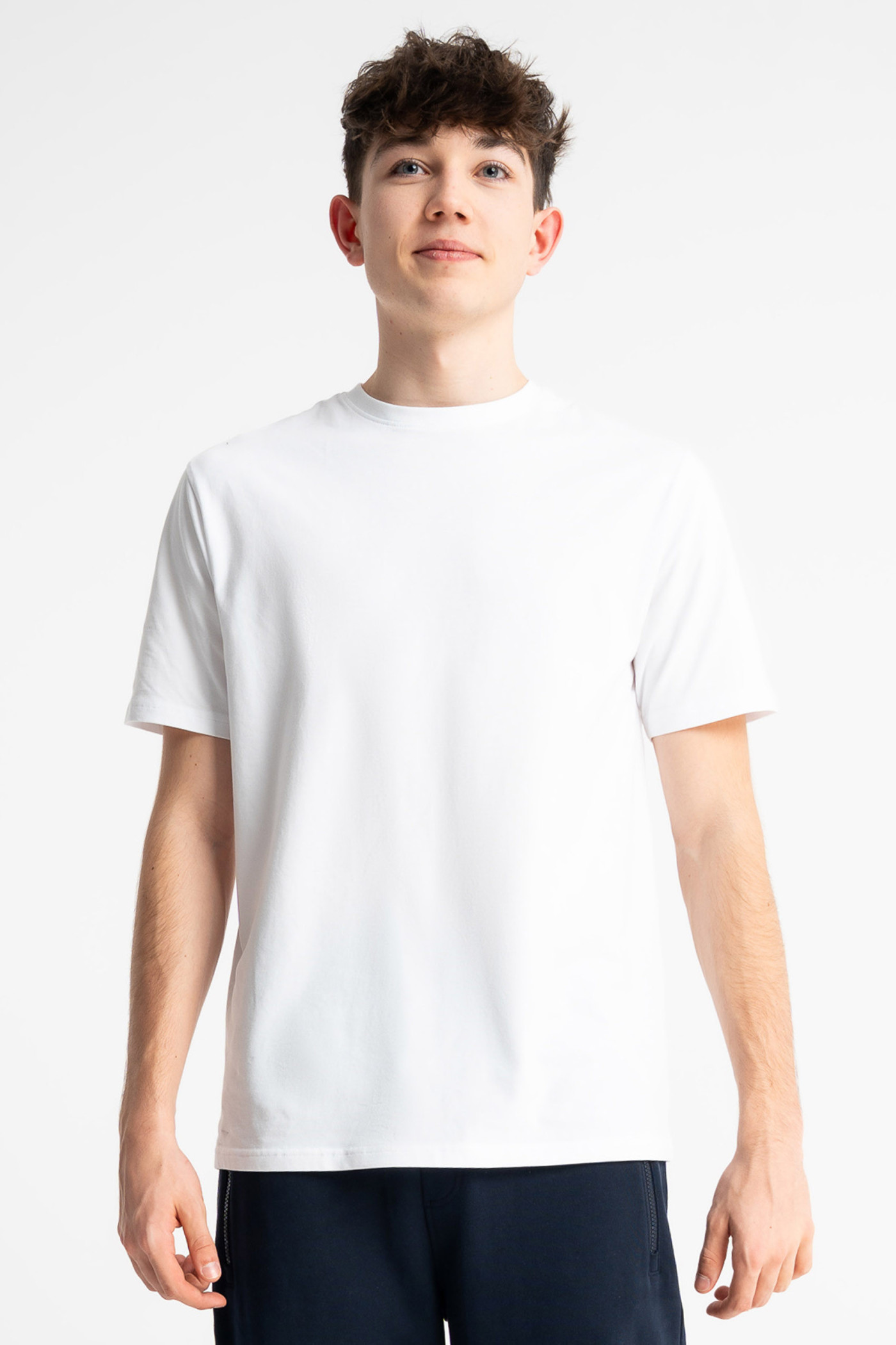 Biały t-shirt REGULAR bez nadruków