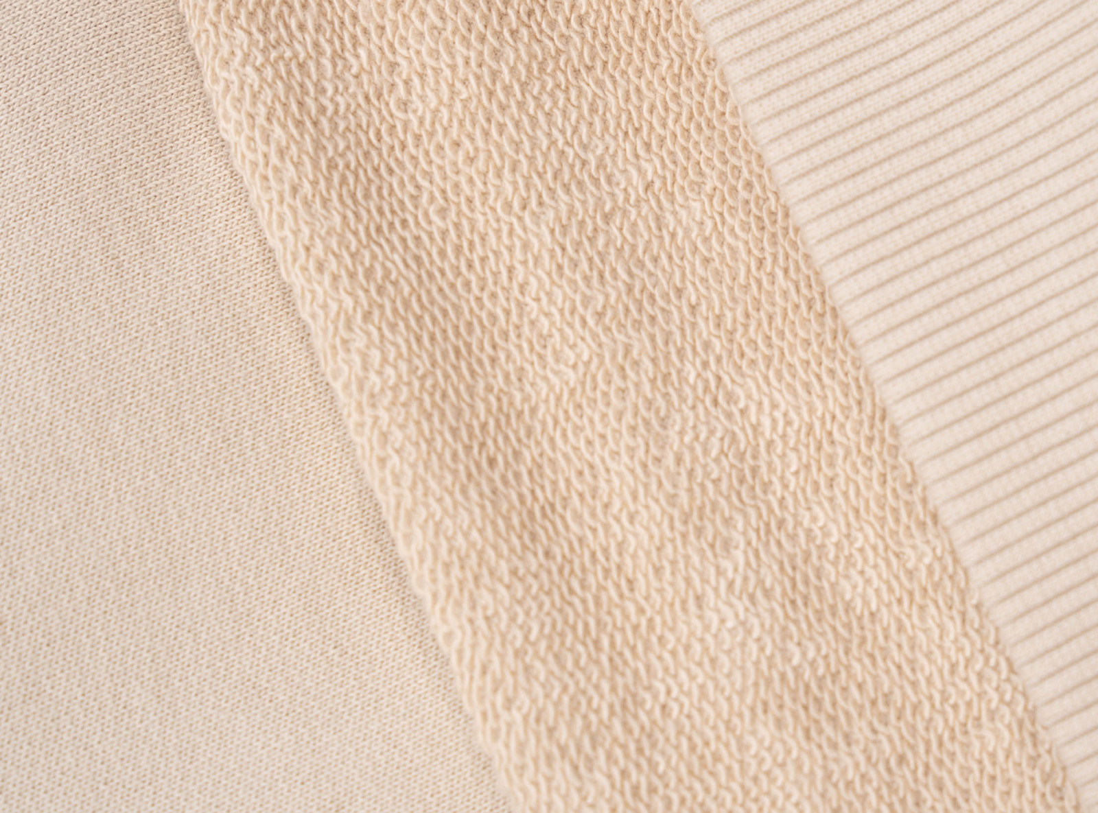 Beżowa bluza BOXY z autorską grafiką z tyłu