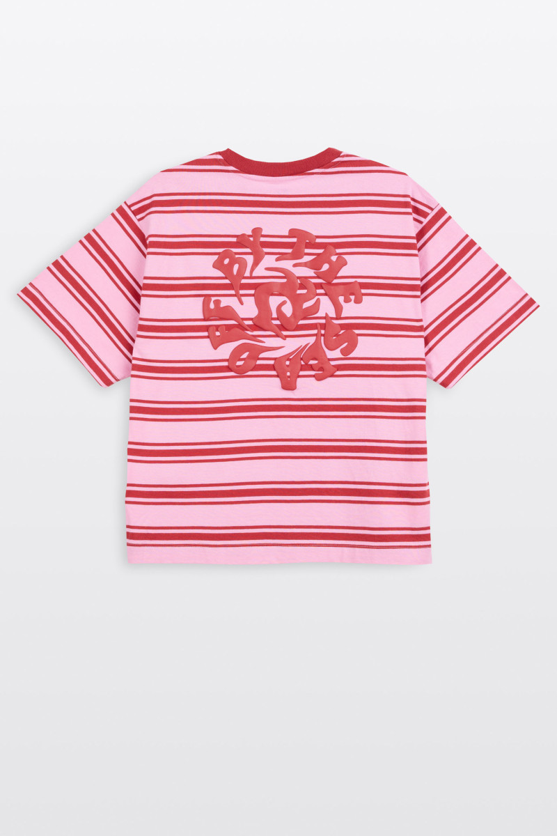 T-shirt CROPPED w czerwono-różowe paski z autorską grafika z tyłu