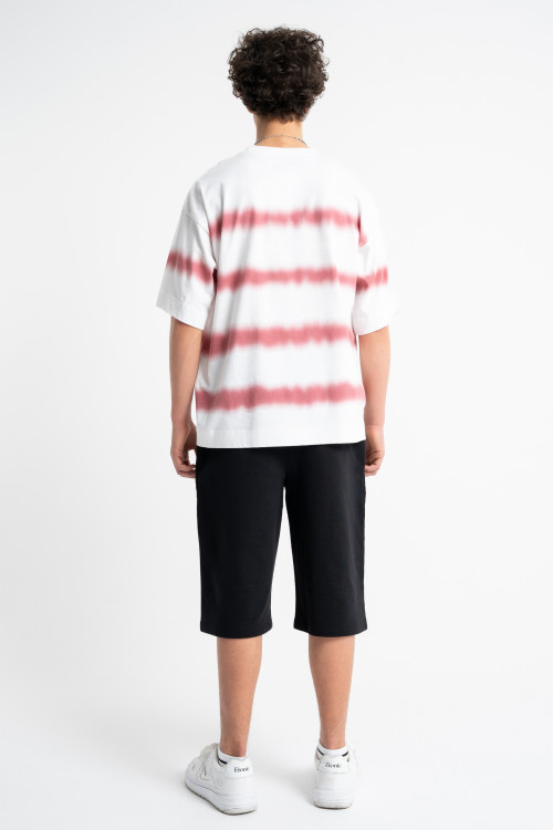 Biały t-shirt LOOSE z nadrukiem na całości