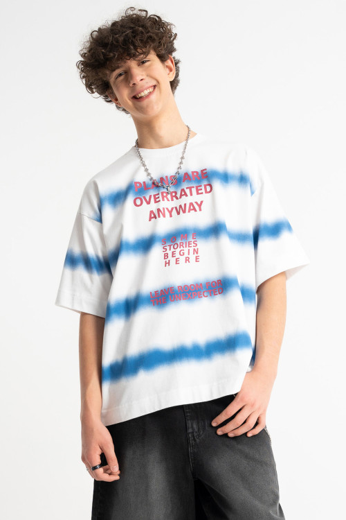 Biały t-shirt LOOSE z nadrukiem na całości