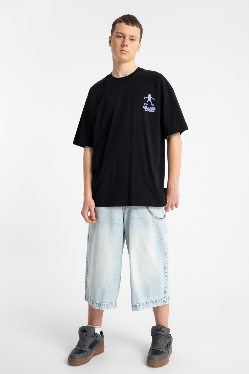 Czarny t-shirt OVERSIZE z autorską grafiką z tyłu