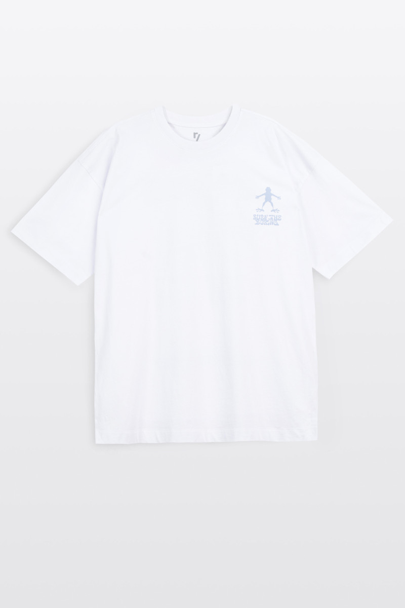 Biały t-shirt OVERSIZE z autorską grafika z tyłu