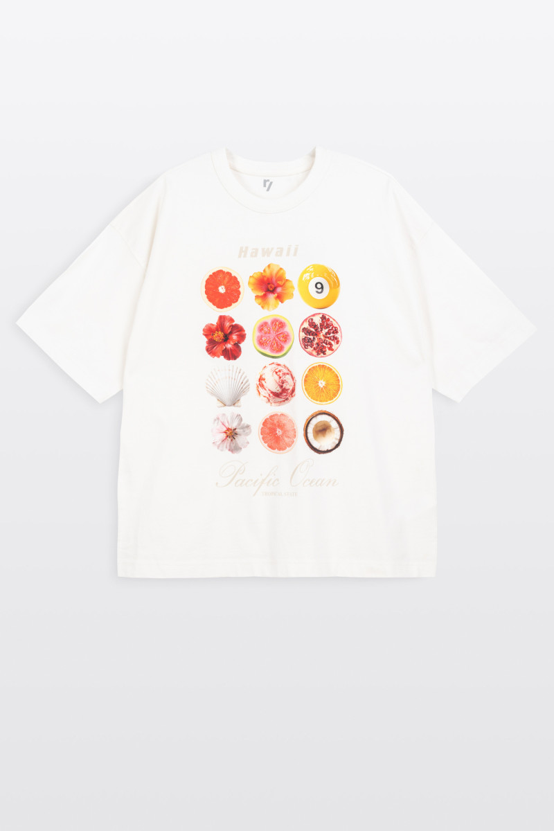 Biały t-shirt OVERSIZE z autorską grafika z przodu