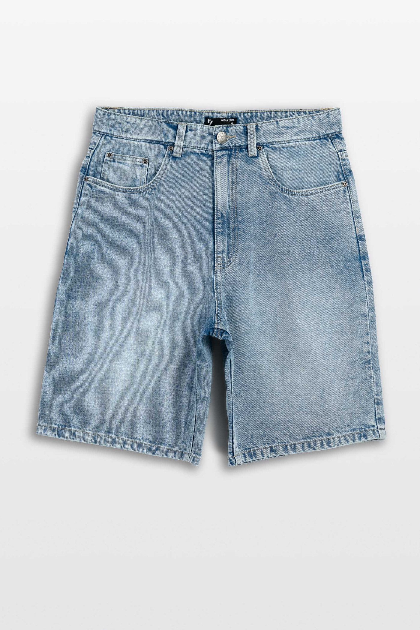 Niebieskie krótkie spodenki jeansowe model SKATER z efektem sprania