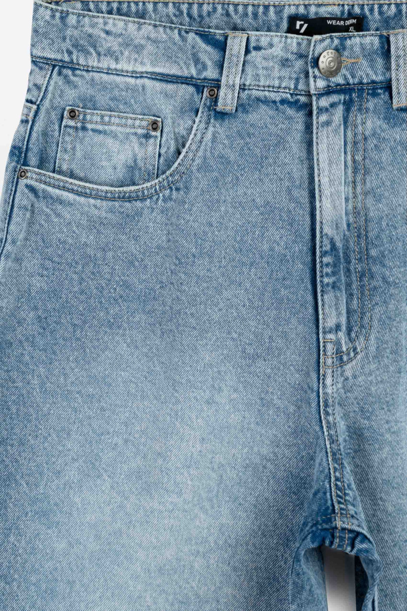 Niebieskie krótkie spodenki jeansowe model SKATER z efektem sprania