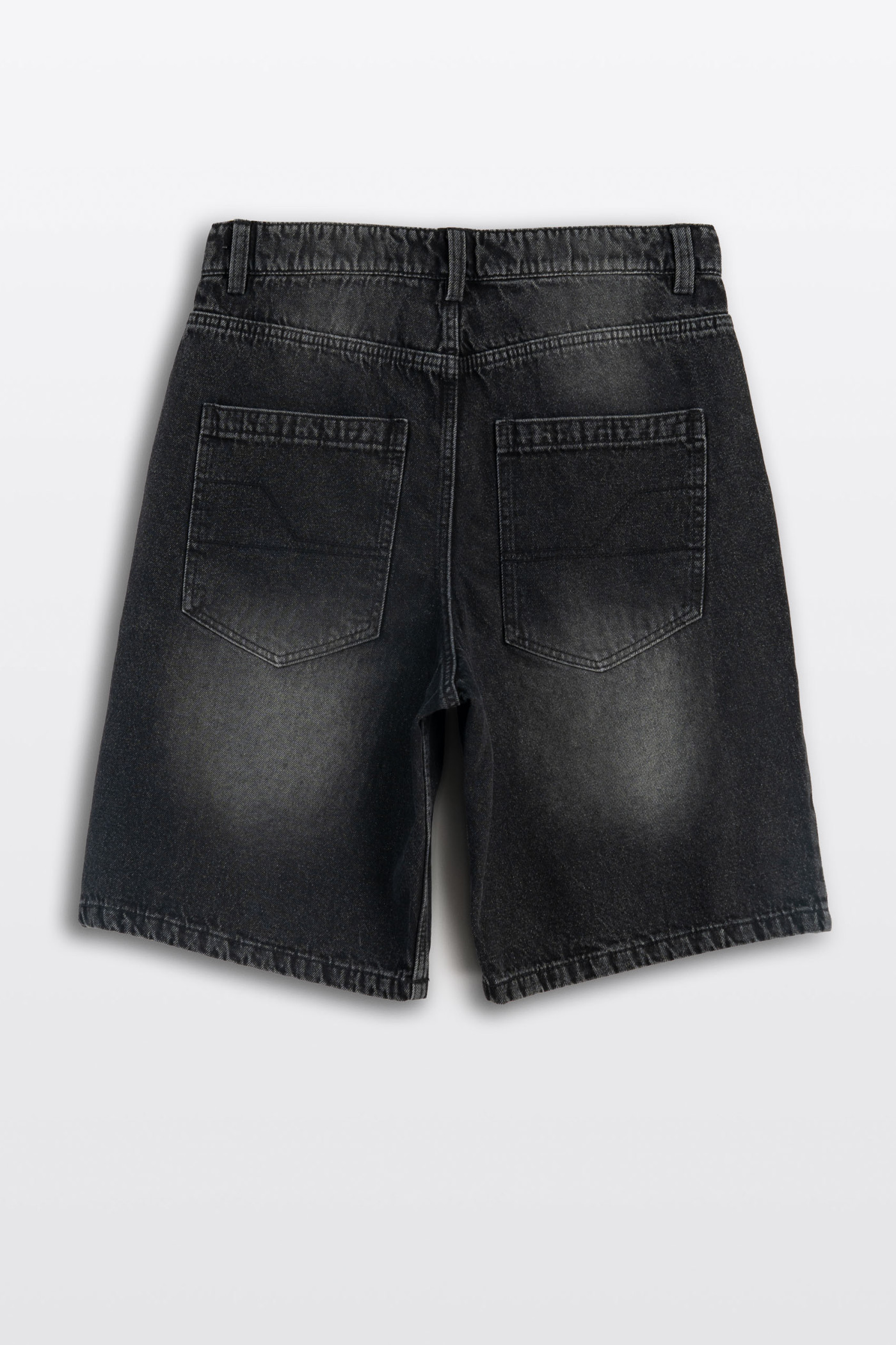 Szare krótkie spodenki jeansowe SKATER