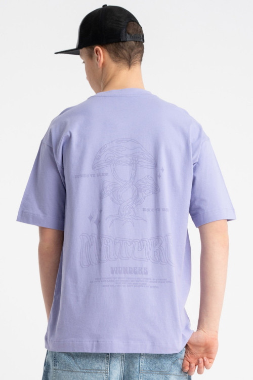 Fioletowy t-shirt LOOSE z autorską grafika z tyłu