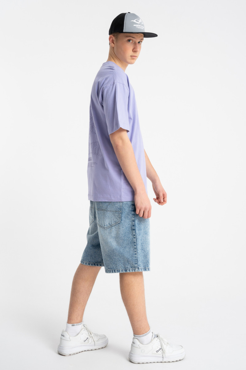 Fioletowy t-shirt LOOSE z autorską grafika z tyłu