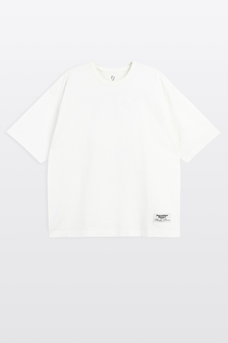 Biały t-shirt OVERSIZE z autorską grafika z tyłu