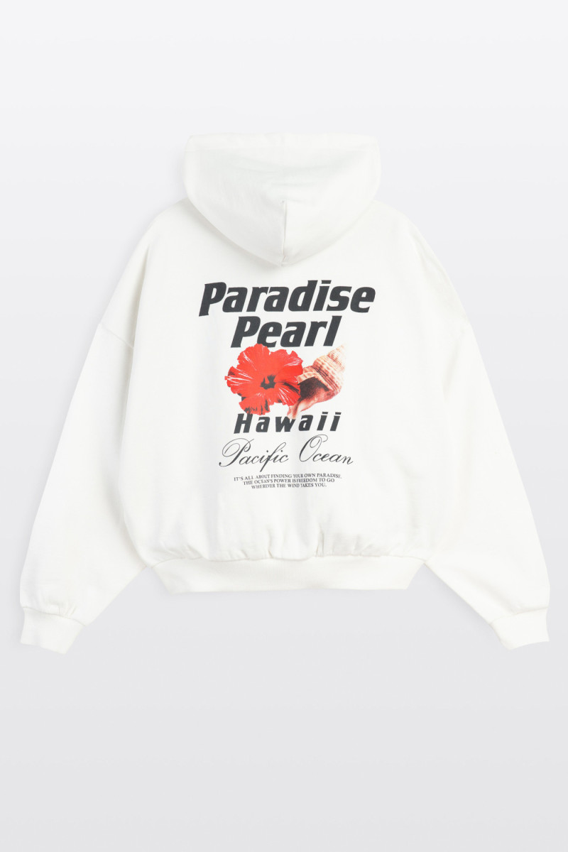 Biała bluza z kapturem z autorską grafiką z tyłu