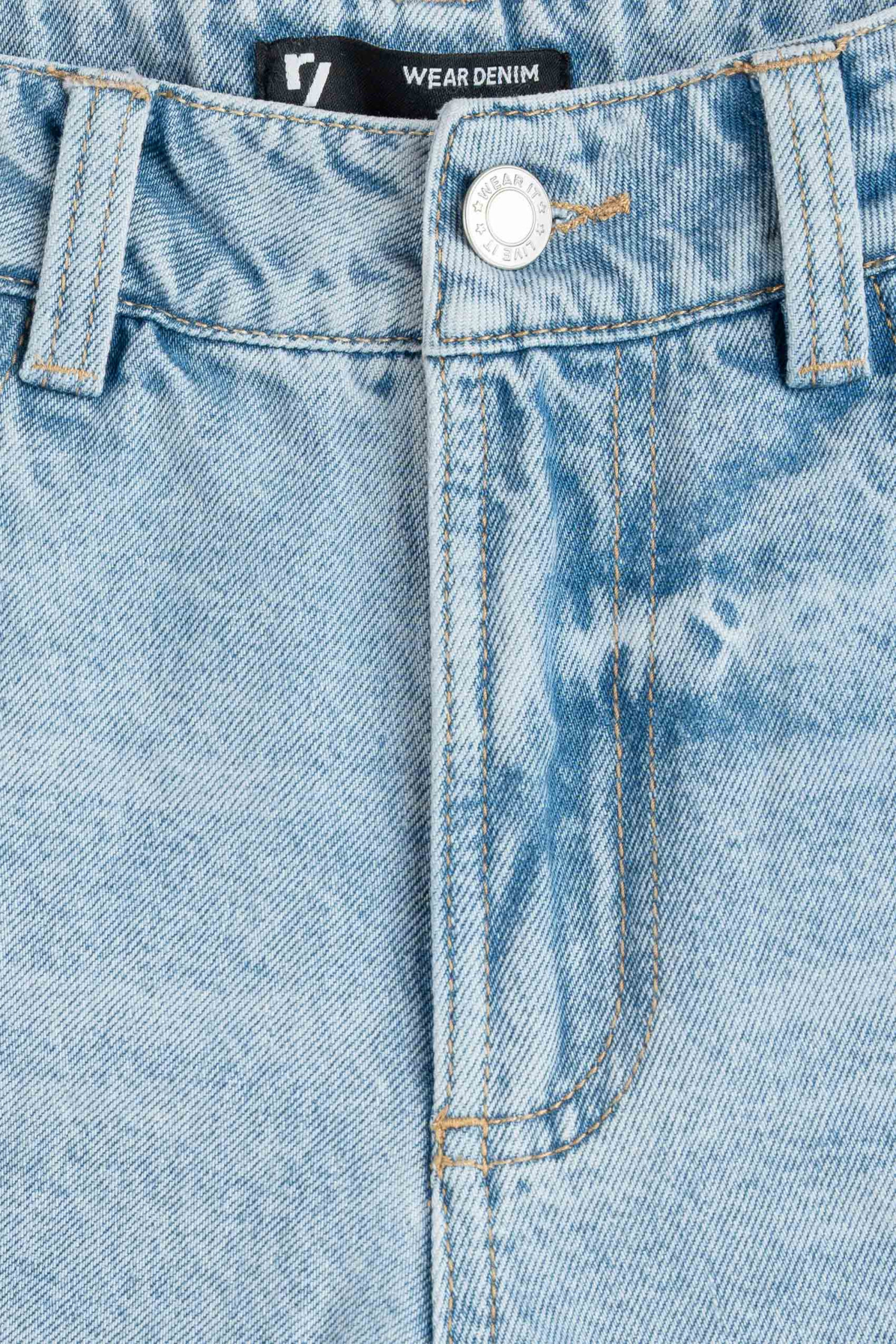 Niebieskie krótkie spodenki jeansowe model JORTS z efektem sprania