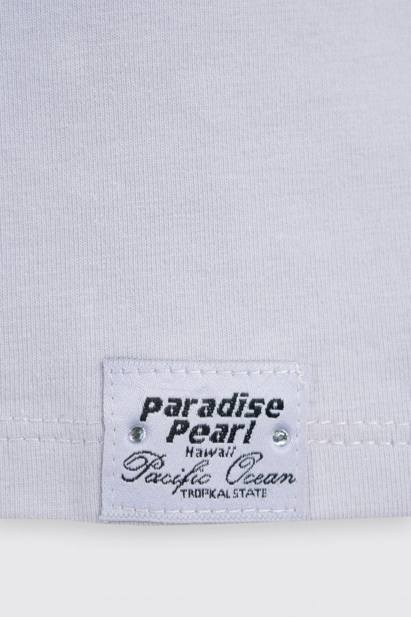 Fioletowa bluzka SLIM z minimalistyczną naszywką z krótkimi rękawami