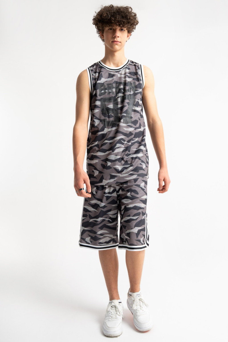 Szary t-shirt bez rękawów w stylu sportowym z nadrukiem na całości