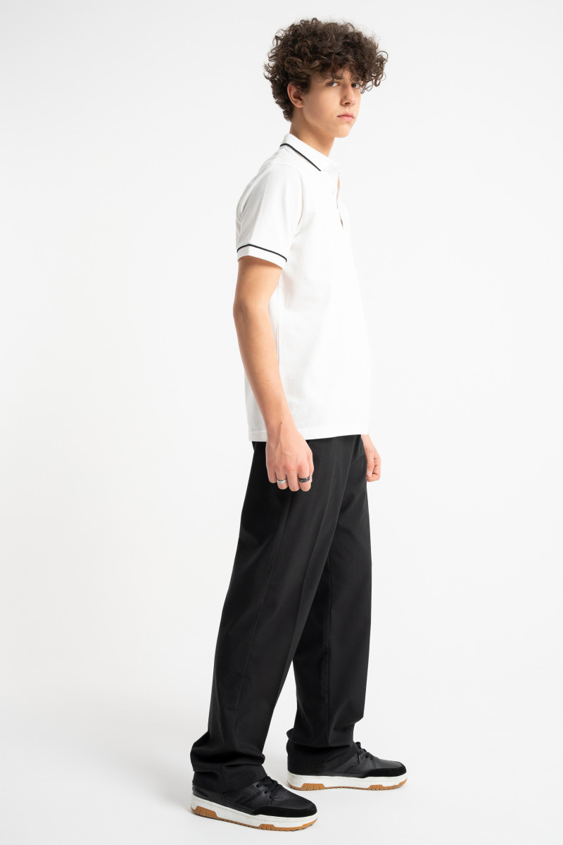 Czarne spodnie garniturowe REGULAR z kantem