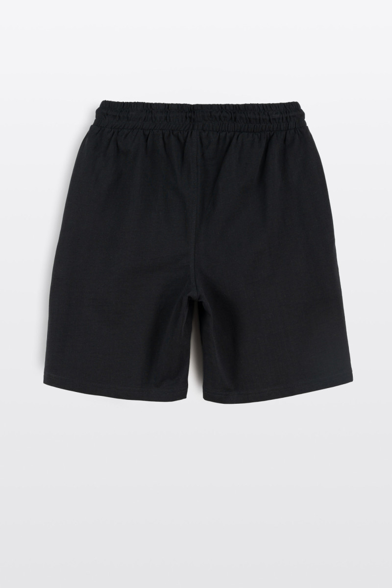 Czarne krótkie spodenki z minimalistycznym nadrukiem