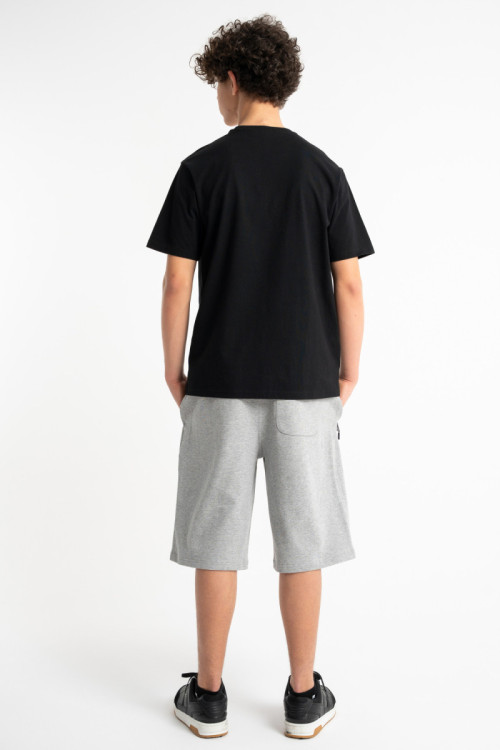 Szare krótkie spodenki z minimalistycznym nadrukiem