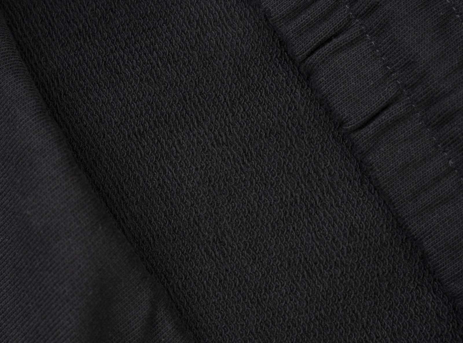 Czarne krótkie spodenki bawełniane bez nadruków