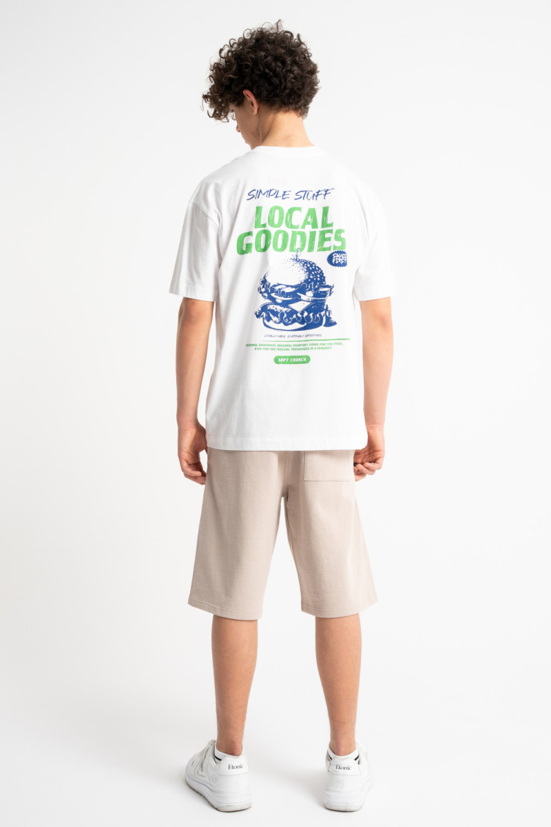 Biały t-shirt LOOSE z autorską grafiką z tyłu