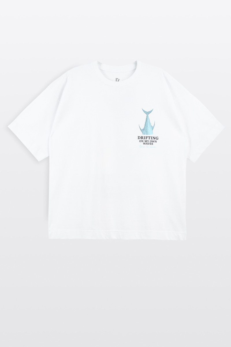 Biały t-shirt LOOSE z autorską grafiką z tyłu