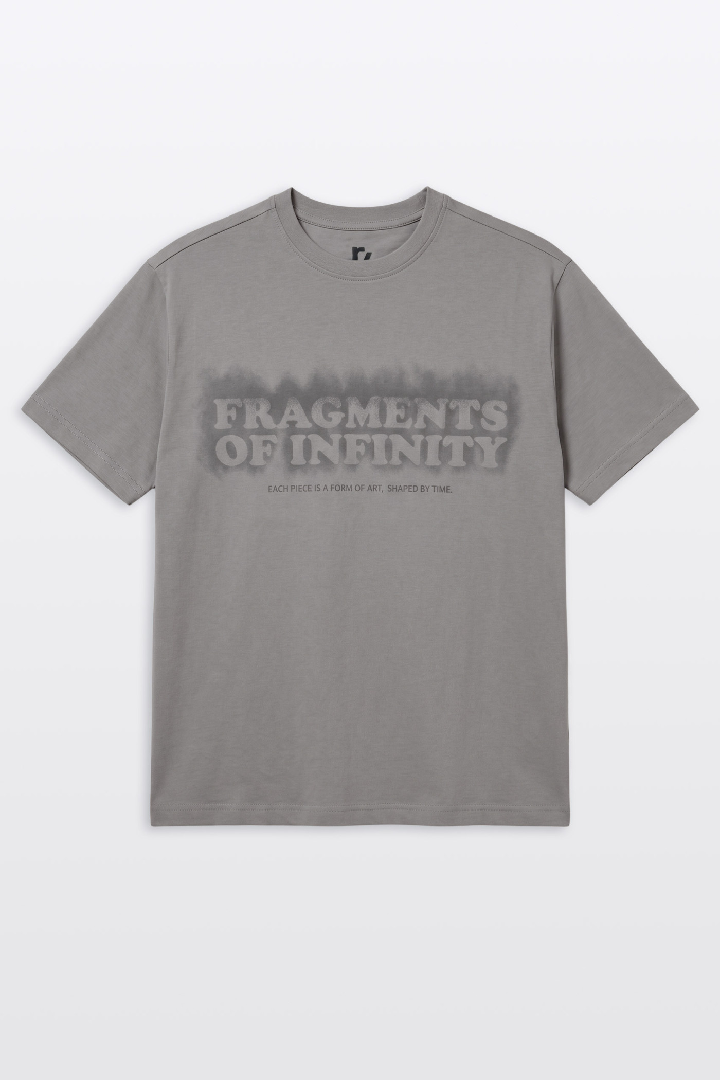 Ciemnobeżowy t-shirt REGULAR z autorską grafiką z przodu