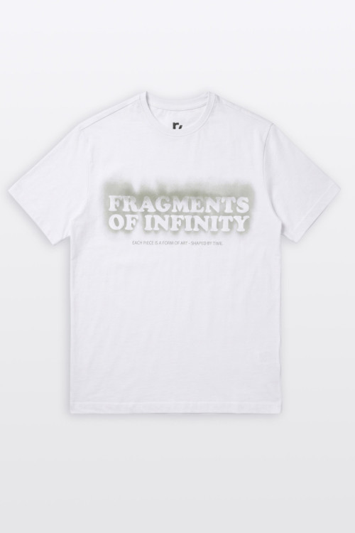 Biały t-shirt REGULAR z autorska grafika z przodu
