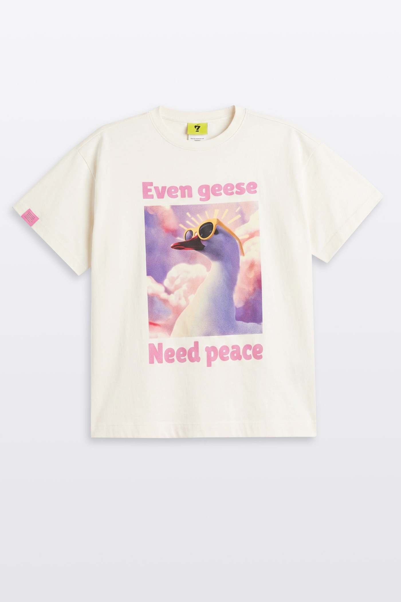Kremowy t-shirt COMFORT z autorską grafiką z przodu