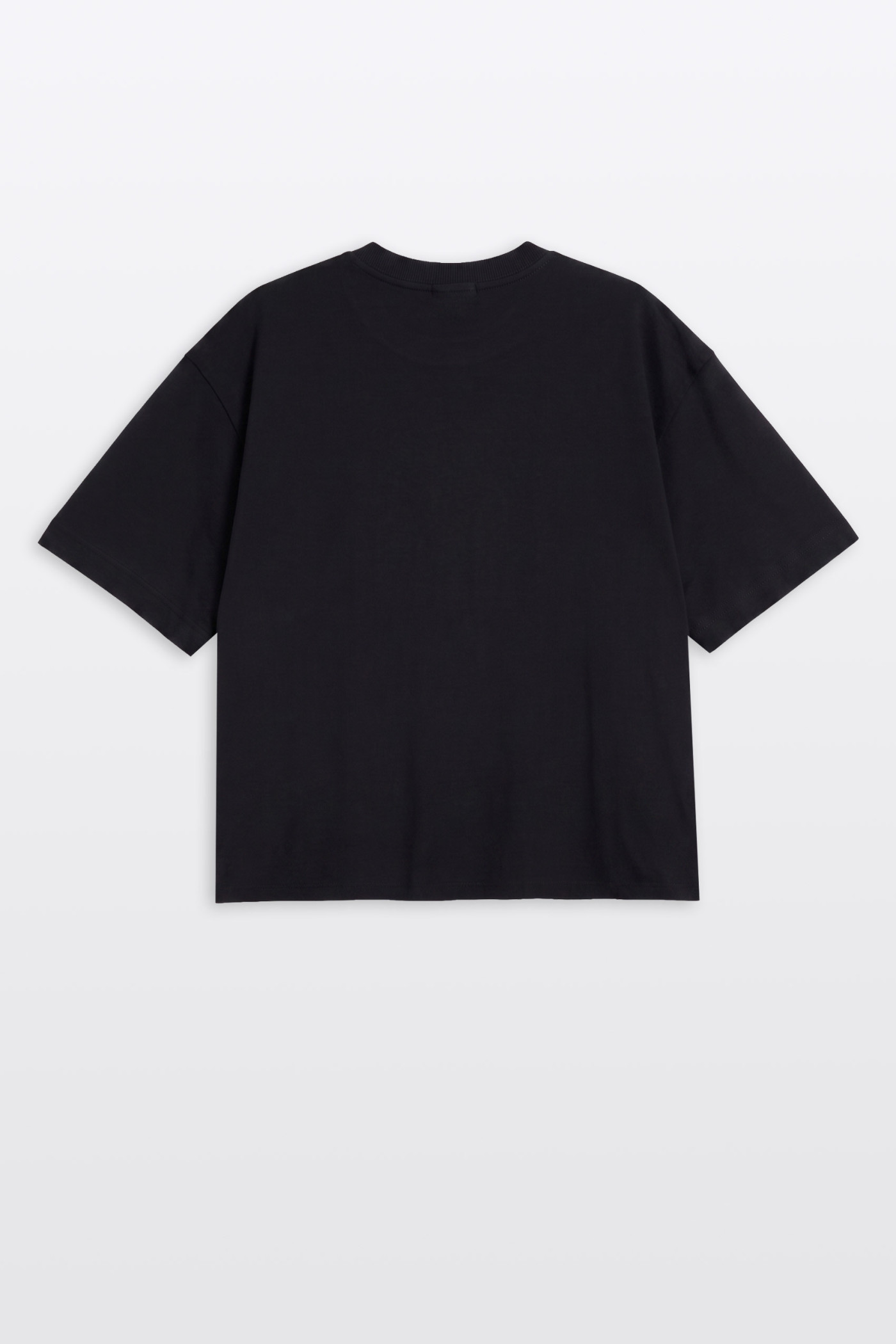 Czarny t-shirt BOXY z autorską grafiką z przodu