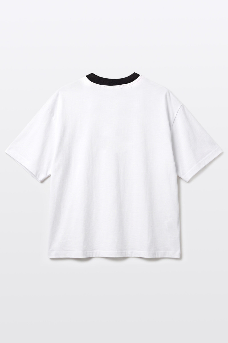 Biały t-shirt BOXY z minimalustyczną autorską grafiką z przodu