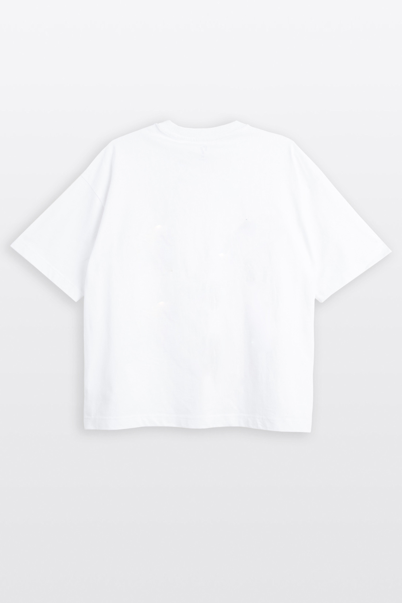 Biały t-shirt BOXY z autorską grafiką z przodu