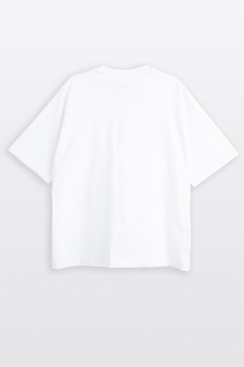 Biały t-shirt OVERSIZE z autorską grafiką z przodu