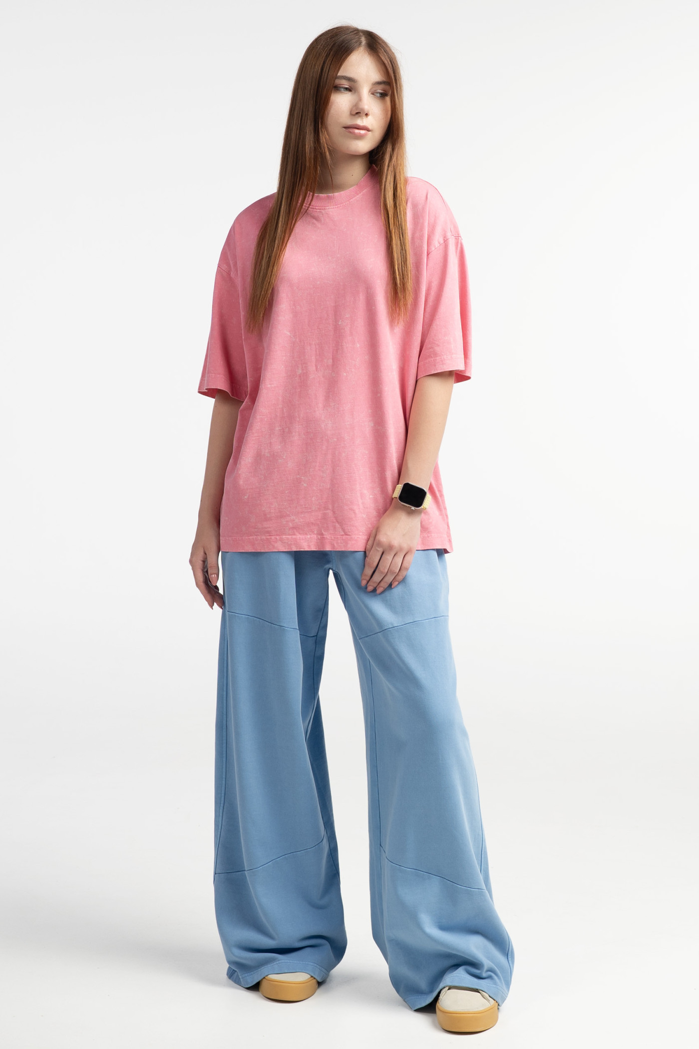 Różowy t-shirt OVERSIZE z nadrukiem z tyłu
