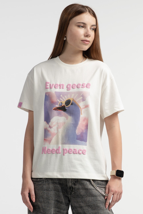 Kremowy t-shirt COMFORT z autorską grafiką z przodu
