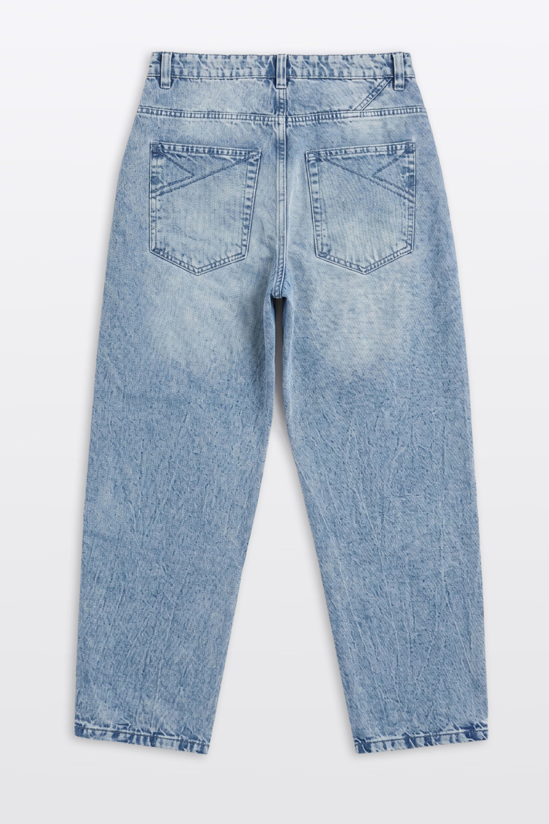 Niebieskie spodnie jeansowe o kroju BAGGY z efektem sprania