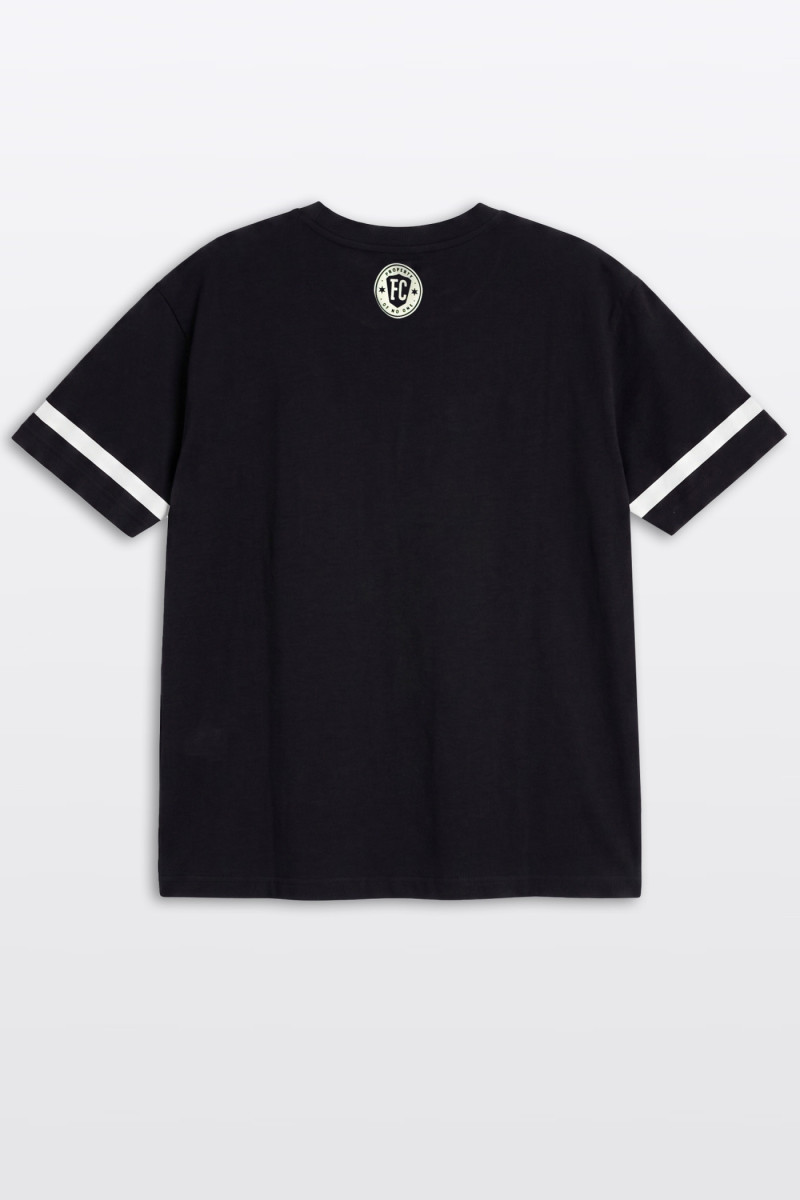 Czarny t-shirt OVERSIZE w stylu sportowym z autorską grafiką z przodu