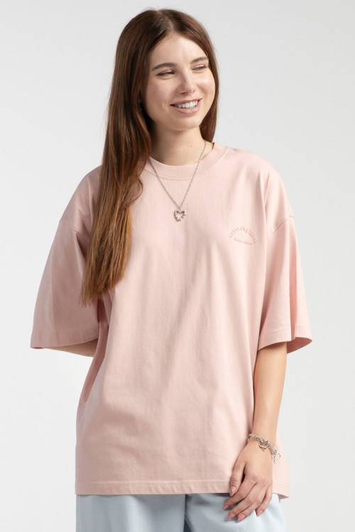 Różowy t-shirt OVERSIZE z minimalistycznym nadrukiem z przodu
