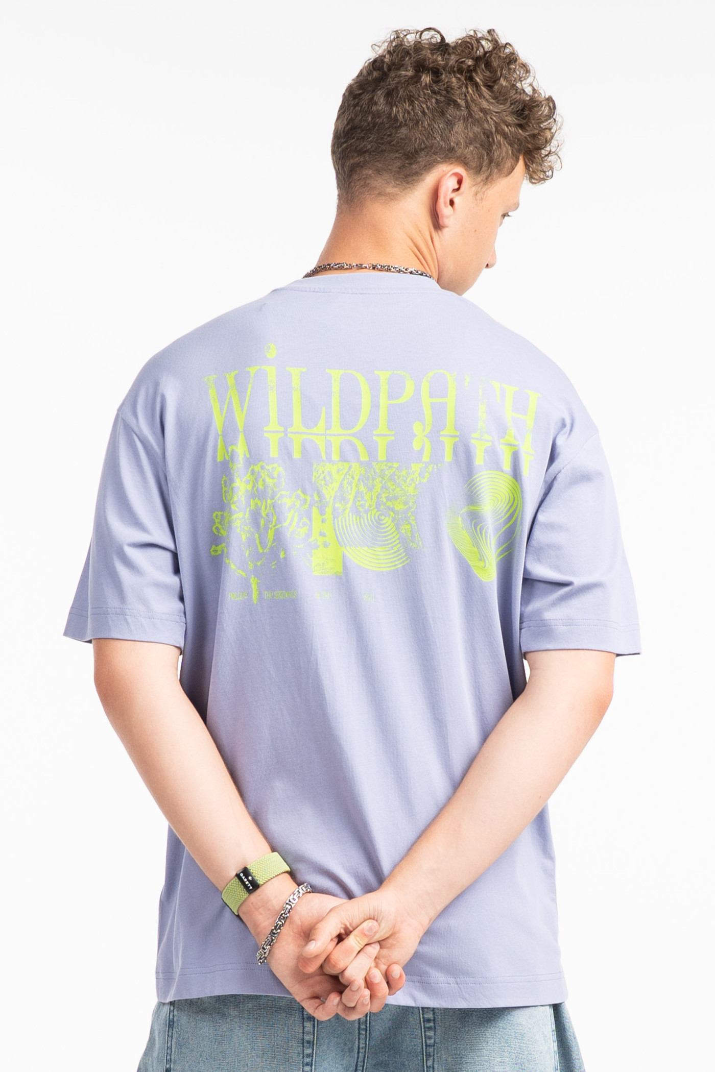 Fioletowy t-shirt LOOSE z autorską grafiką z tyłu