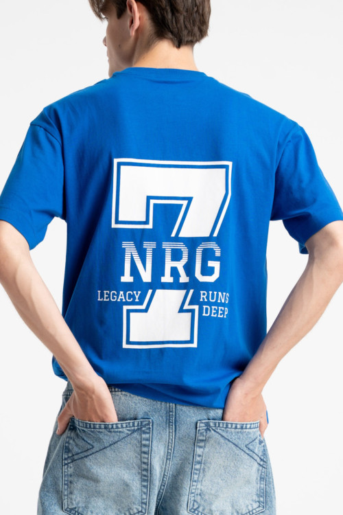 Niebieski t-shirt REGULAR z autorską grafiką z tyłu