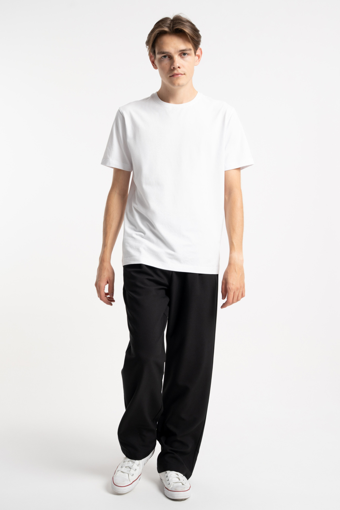 Biały t-shirt REGULAR bez nadruków