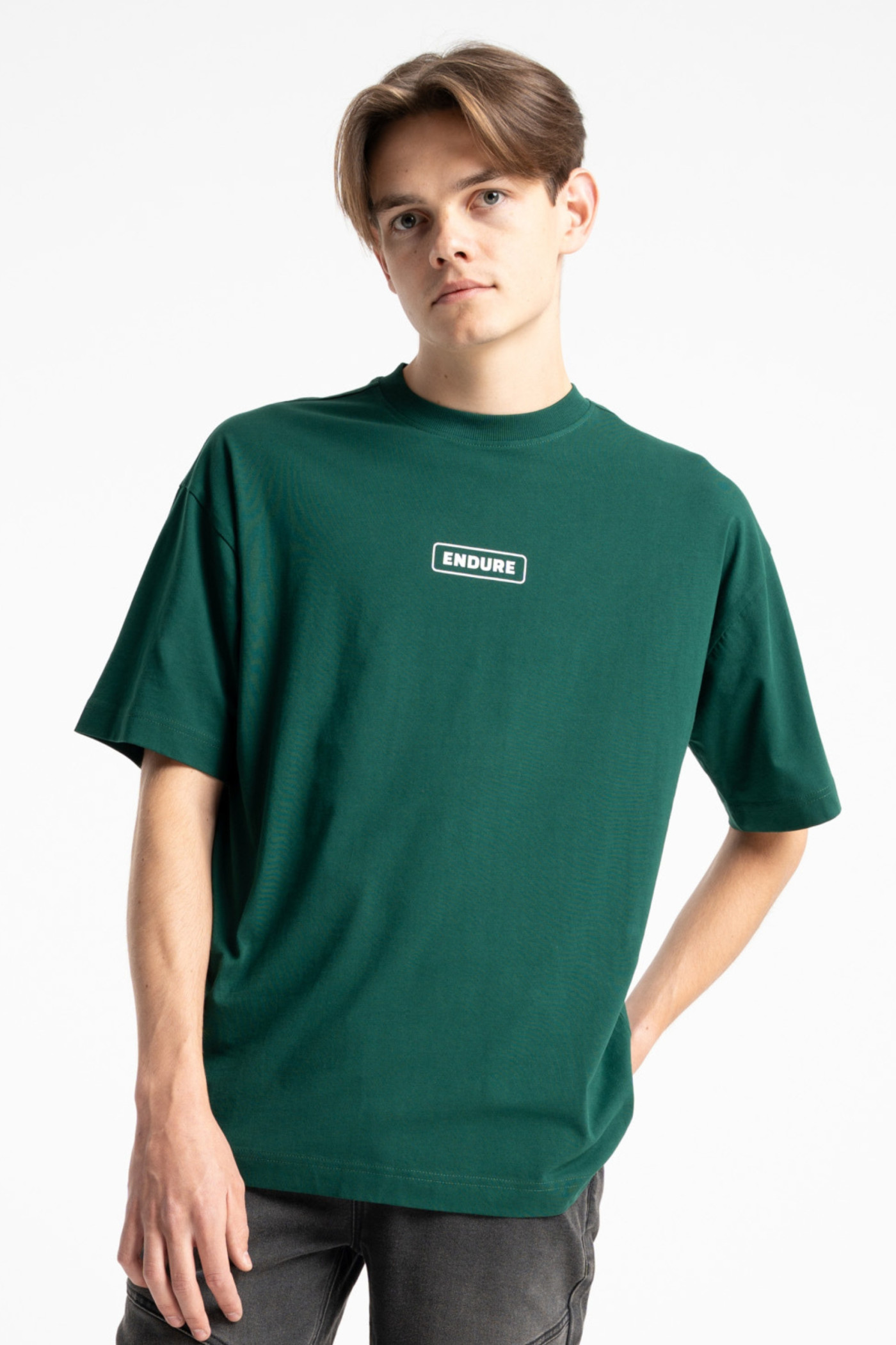 Zielony t-shirt LOOSE z autorską grafiką z tyłu