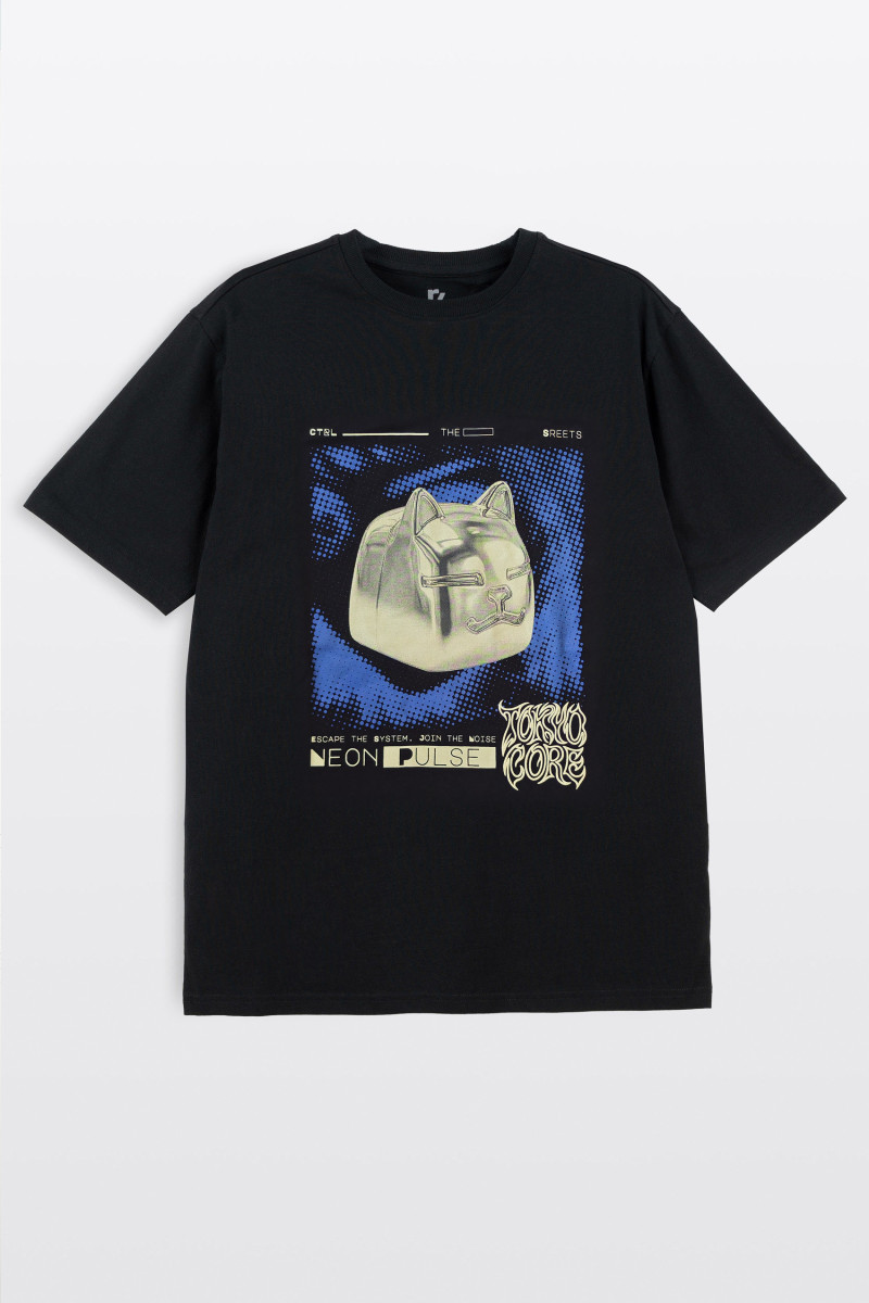 Czarny t-shirt LOOSE z autorską grafiką z przodu