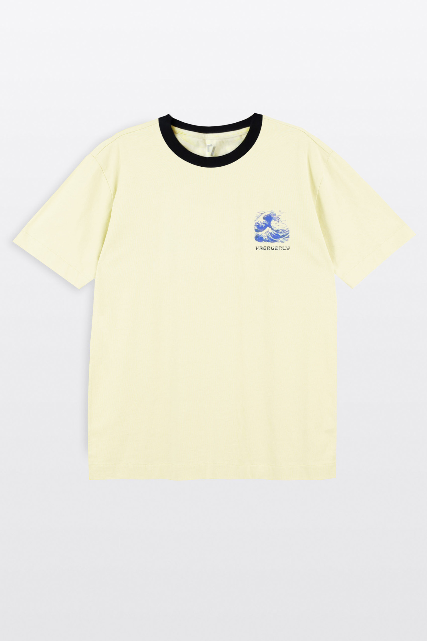 Beżowy t-shirt LOOSE z autorską grafiką z tyłu
