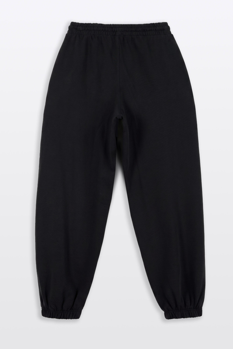 Czarne spodnie dresowe COMFORT z minimalistyczną naszywką